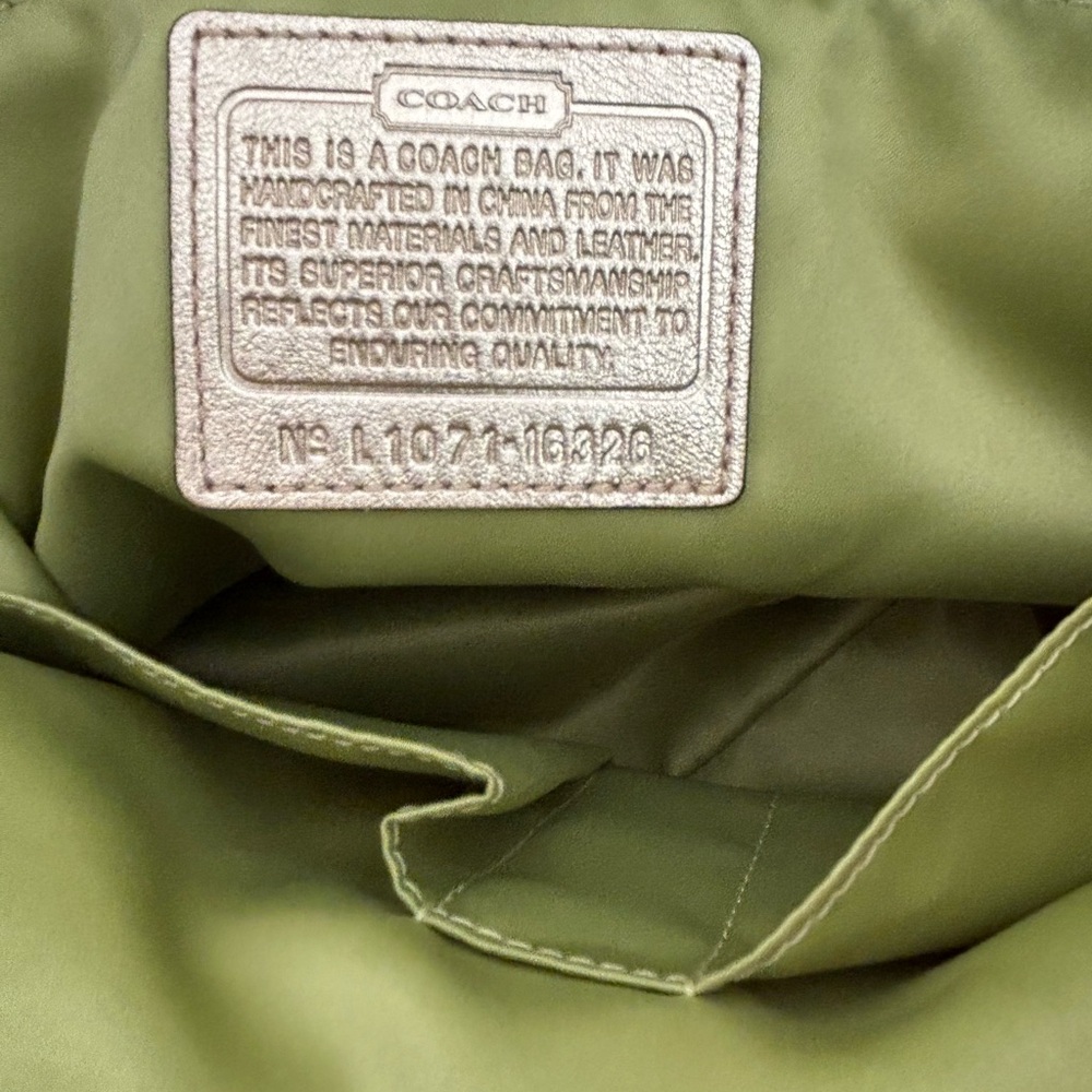 Coach Poppy L1071-16326 Heritage Legacy Stripe w Sequins Large Tote in EUC (#3) - Picture 6 of 14